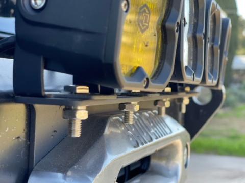 Aluminum Universal Fairlead Light Mount Motobilt