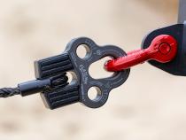 FlatLink Multimount Winch Shackle Green Factor 55