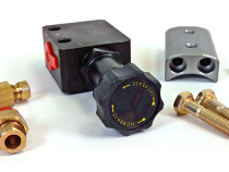 Brake Master Cylinder Remaster Polished Left Port 1 1/8Inch BAER Brakes